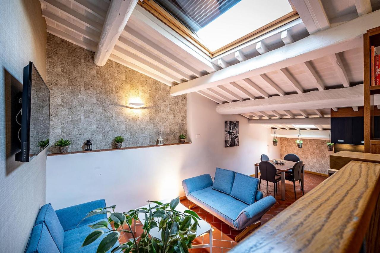 Martelli 6 & Couette-café Florence